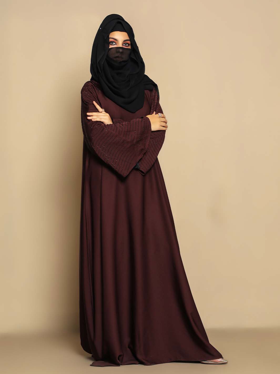 Women Abaya Flare Sleeve Color Maroon.